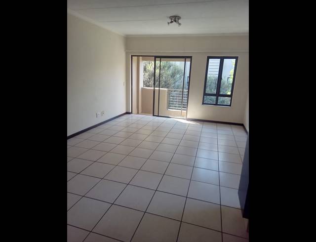 0.5 BEDROOM APARTMENT TO LET IN PAULSHOF
